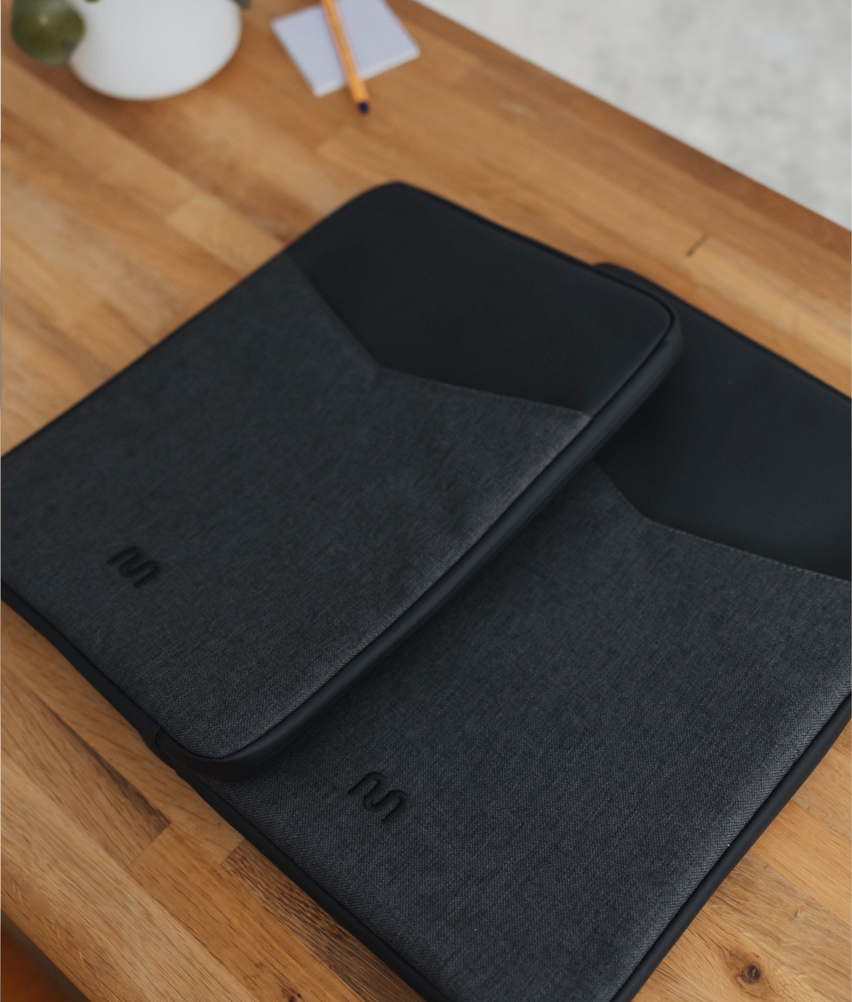 Laptop Sleeve (REUSED)