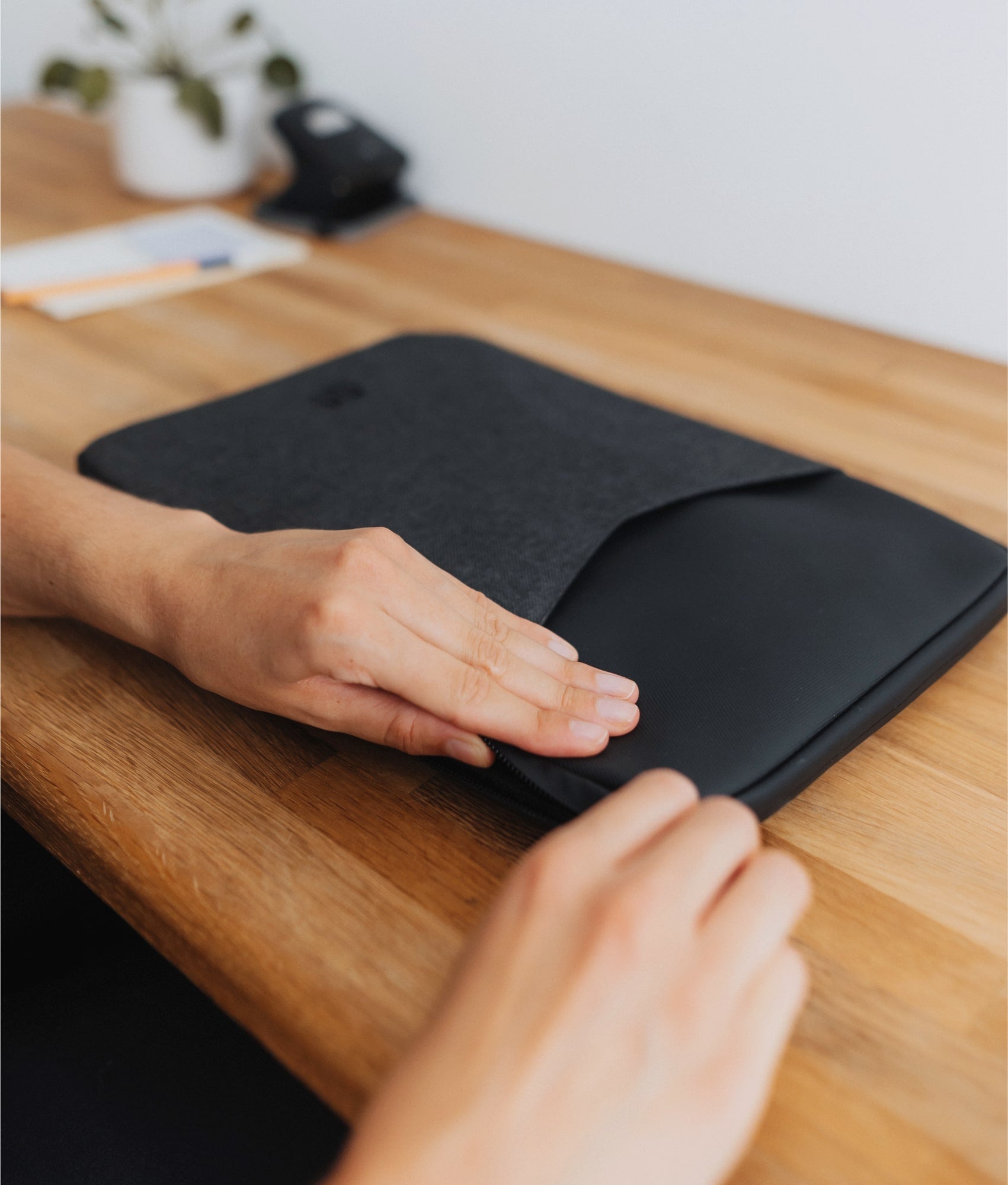 Laptop Sleeve (REUSED)