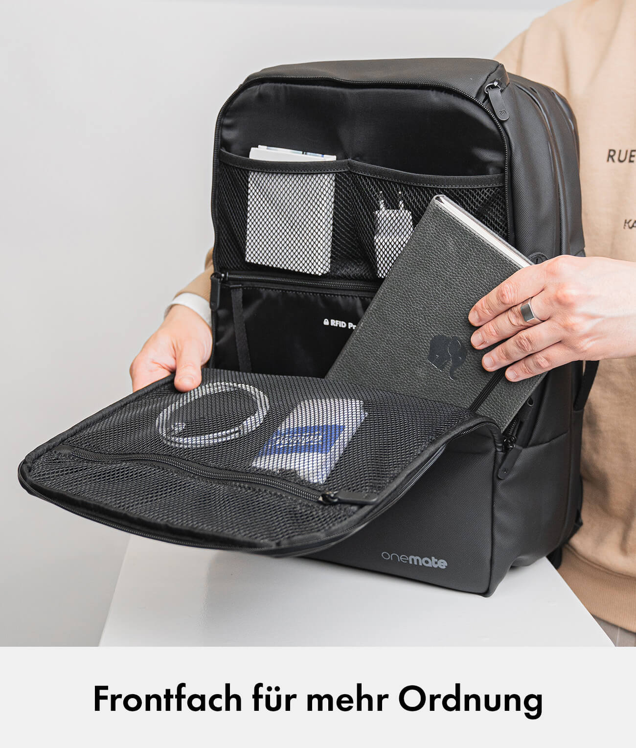 Pro Travel Bundle L – Travel Backpack Pro + Packing Cubes + Toiletry Bag + Tech Organizer