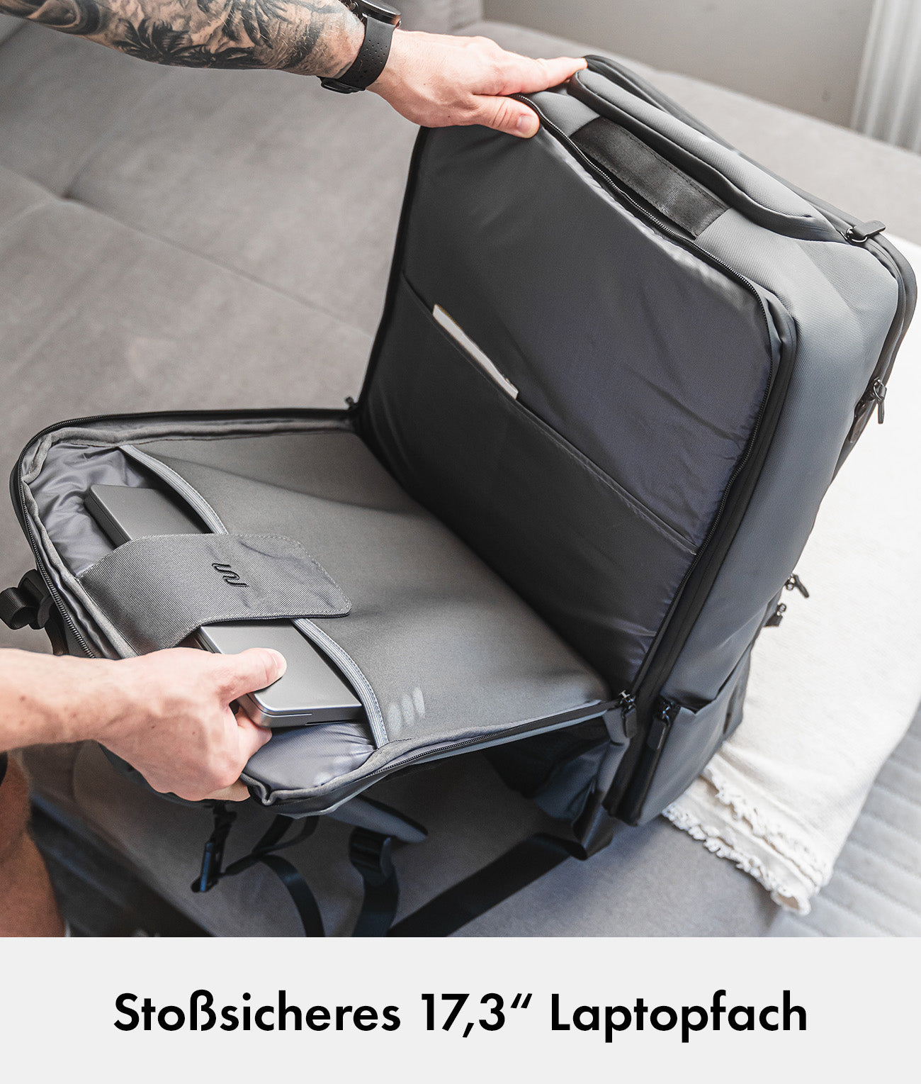 Ultimate Travel Bundle S – Travel Backpack Ultimate 2 + Packing Cubes